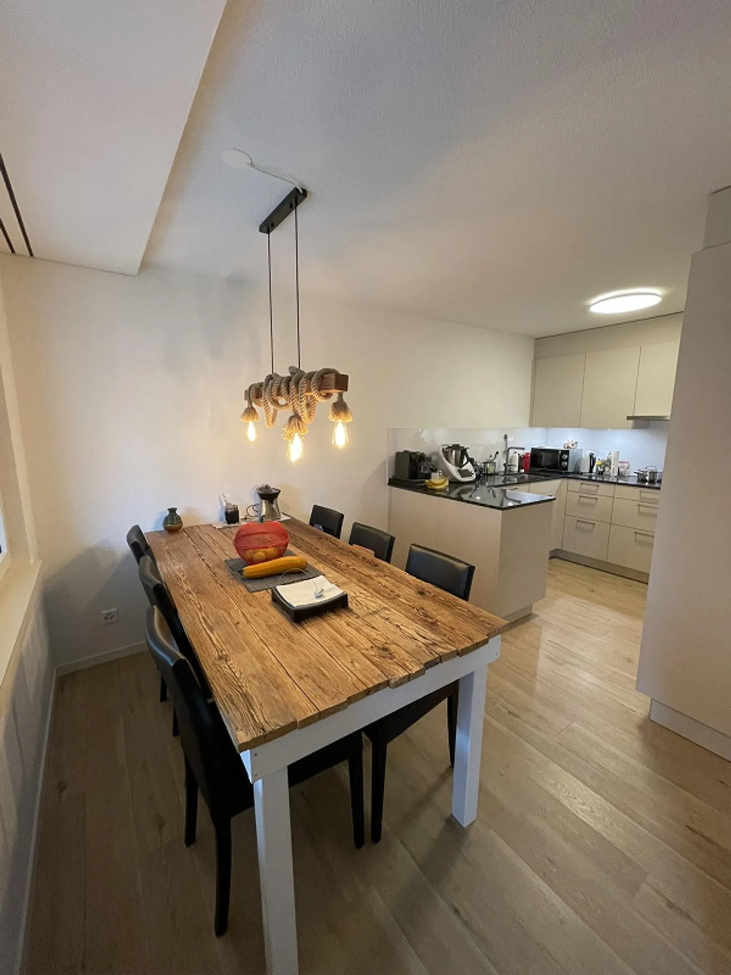 4½ Zimmer-Erdgeschoss-Wohnung mit angrenzender Grünfläche - Foto 3 von 10