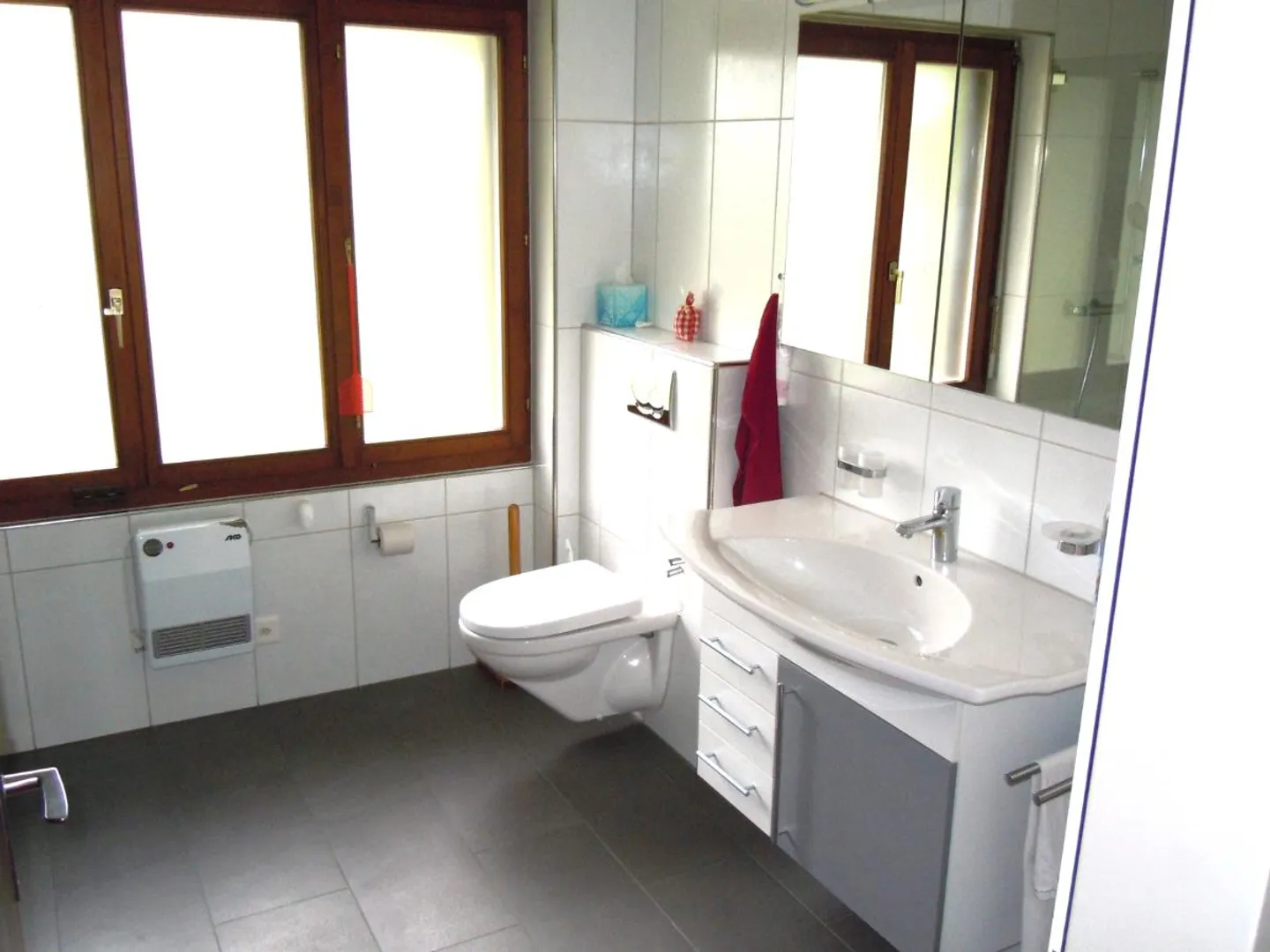 7.5 Room Single Family House - Photo 3 of 5