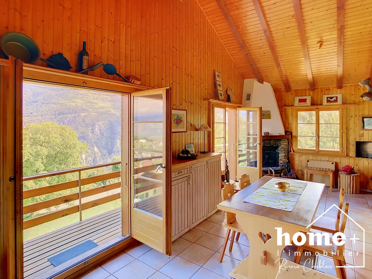 Chalet Charmant avec Vue Époustouflante - Photo 4 sur 14