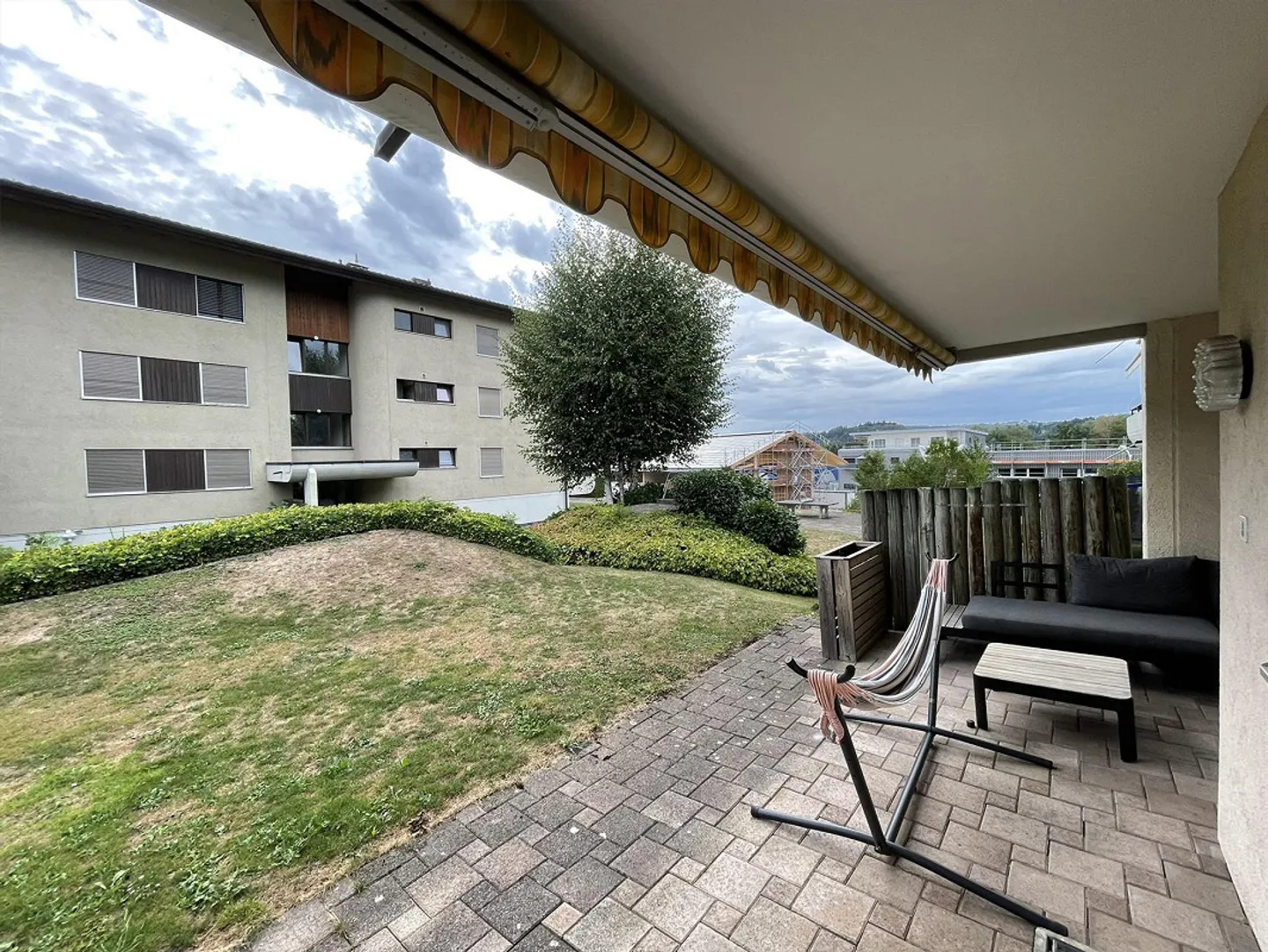 4½ Zimmer-Erdgeschoss-Wohnung mit angrenzender Grünfläche - Foto 10 von 10