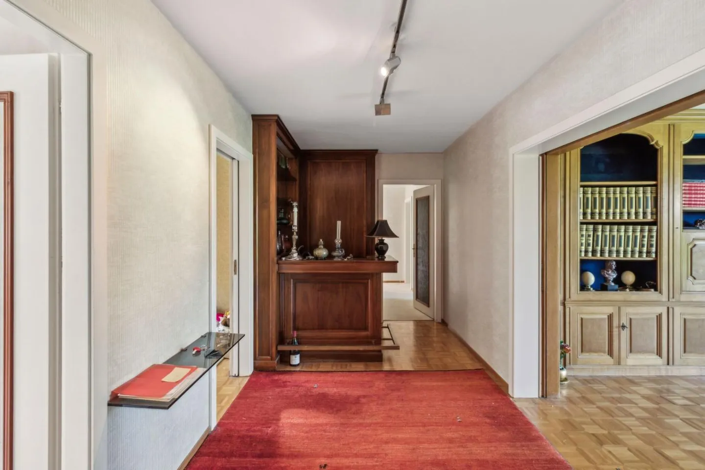 Spacious 5.5 room apartment - Close to the Golf of Lausanne - Photo 4 of 10