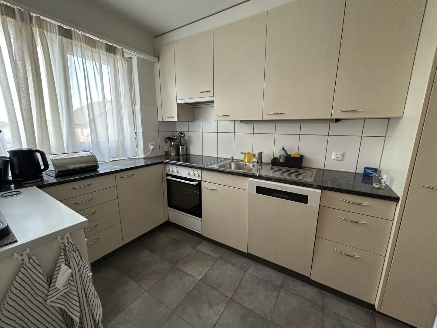 Helles 3.5-Zimmer-Apartment - Foto 7 von 11