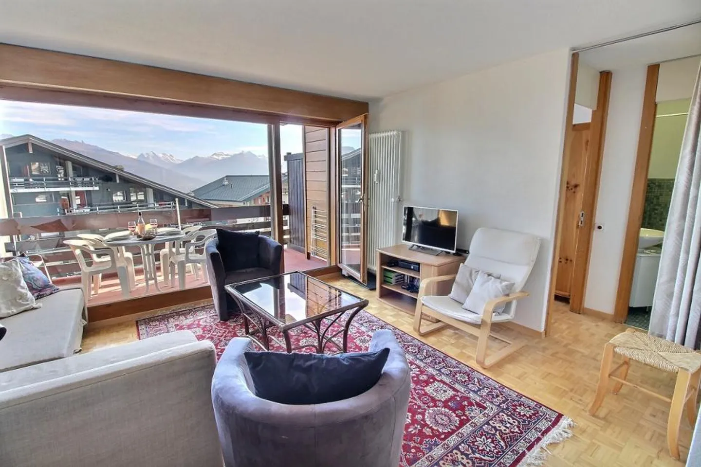 Appartement zur Wochenmiete auf dem Fußgängerbereich des Dorfplatzes - Foto 3 von 10