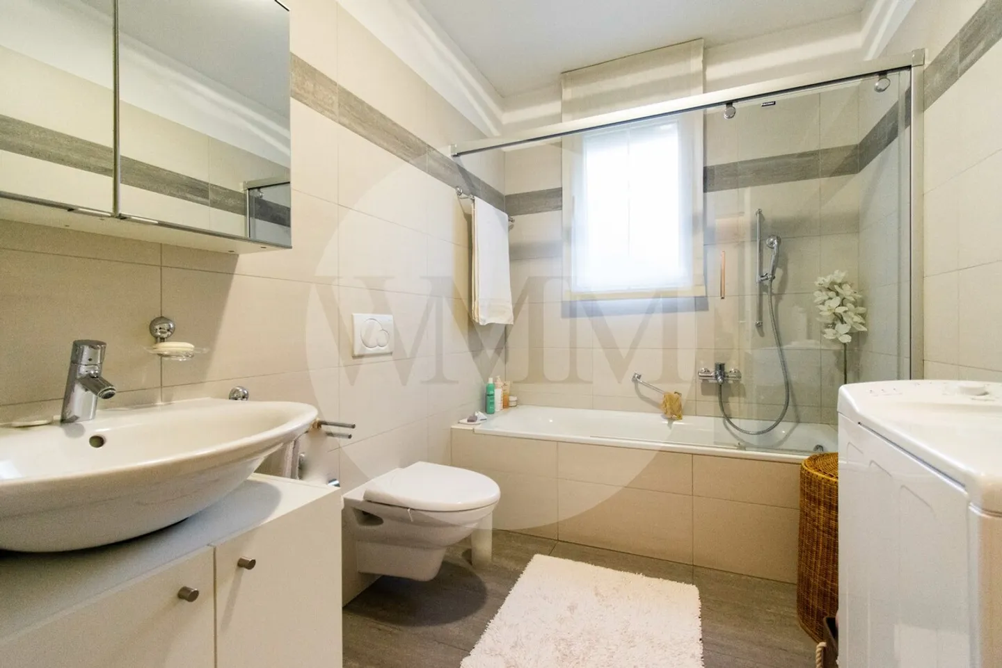 LARGE 3.5-ROOM APARTMENT WITH GARDEN - Photo 13 of 15