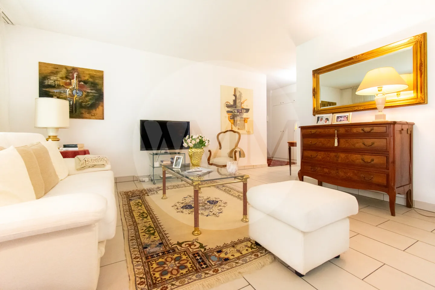 LARGE 3.5-ROOM APARTMENT WITH GARDEN - Photo 3 of 15