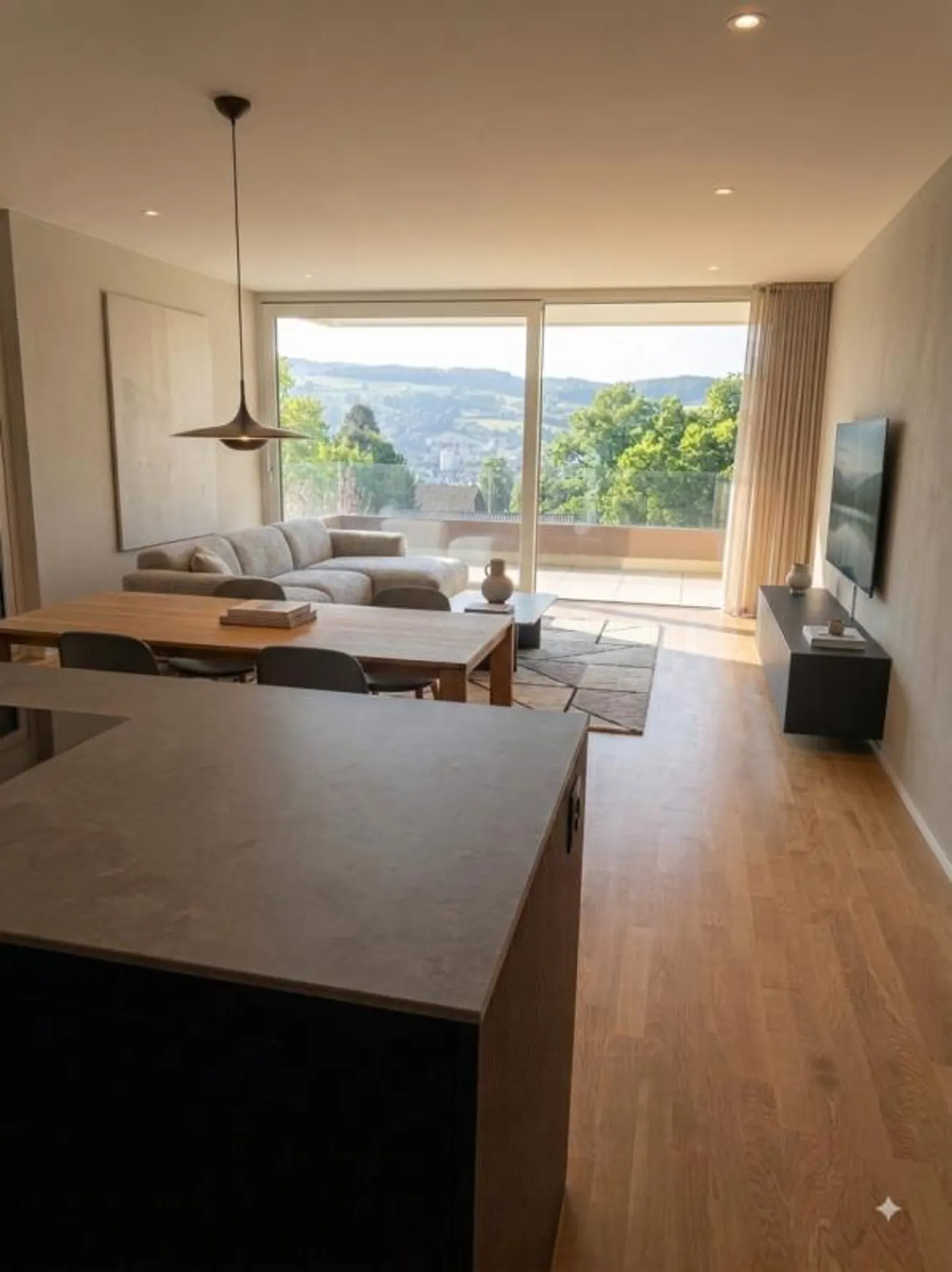 Exclusive new apartment in first occupancy - Photo 5 of 17