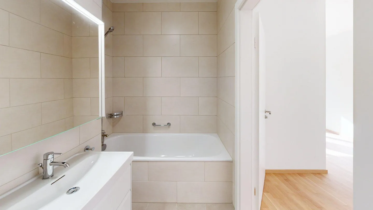 Your new cocoon in the Charmilles neighborhood - Photo 6 of 7