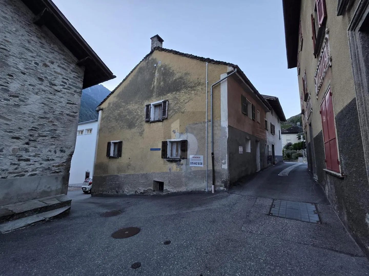 Casa spaziosa a Mesocco - Foto 1 di 4
