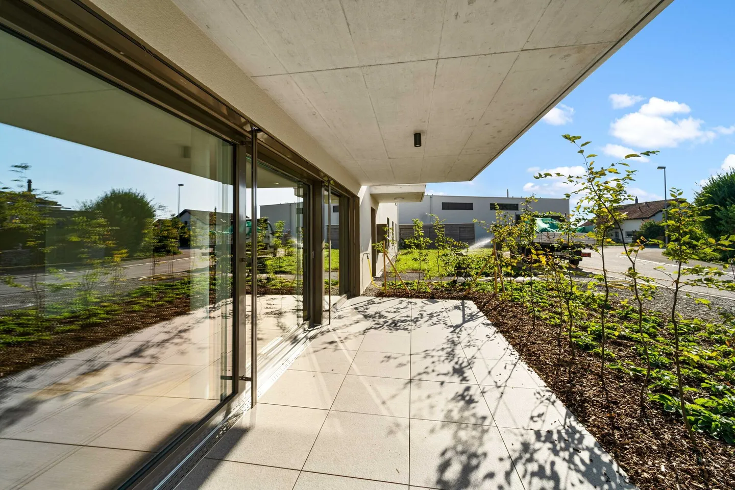 Hinblick Hinwil - Stylish Apartment with Patio - Photo 5 of 9