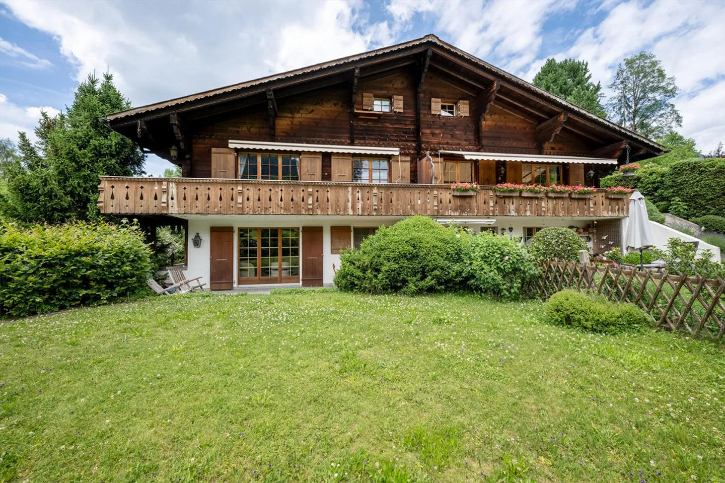 La tua esclusiva seconda casa vicino al centro di Gstaad - Foto 17 di 18
