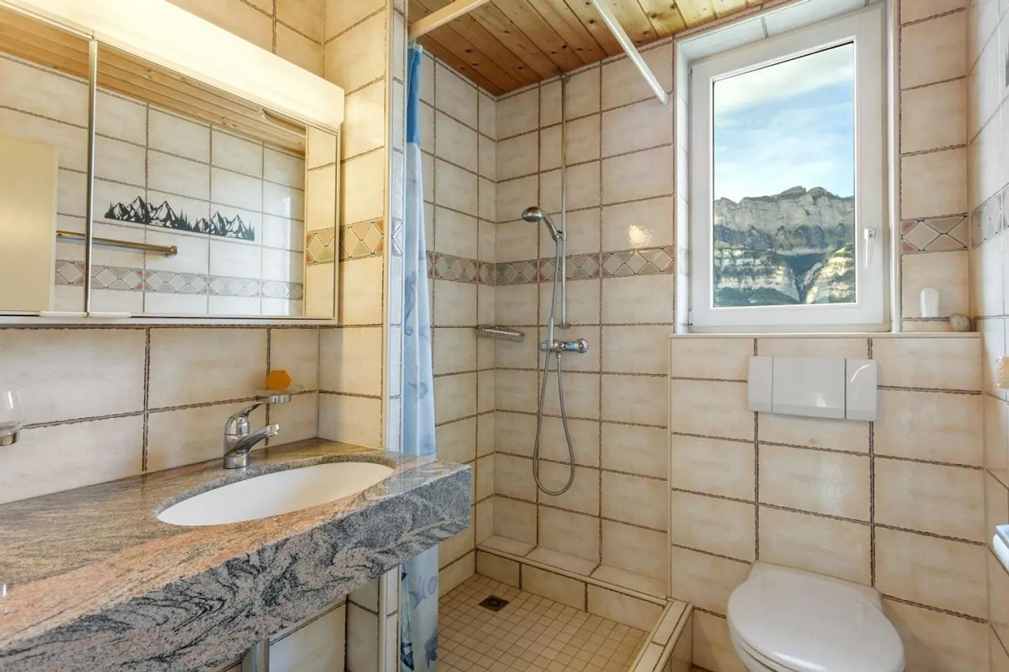 Maison individuelle avec vue imprenable sur le lac Walensee et les montagnes - Photo 9 sur 12