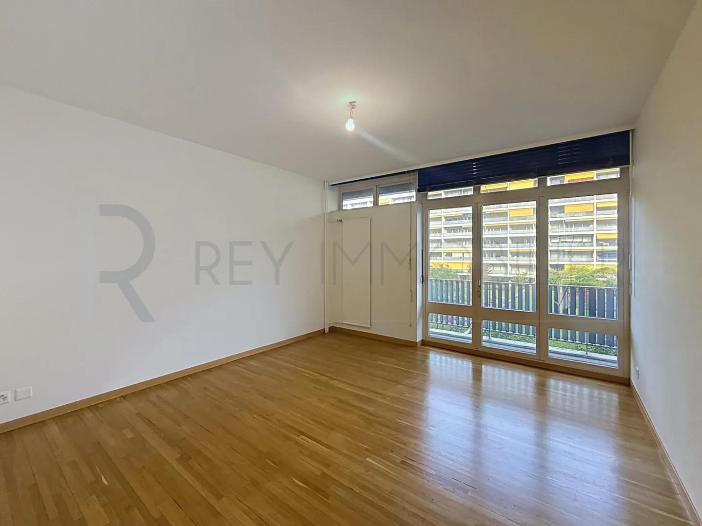 Appartement spacieux avec terrasse - Photo 4 sur 5