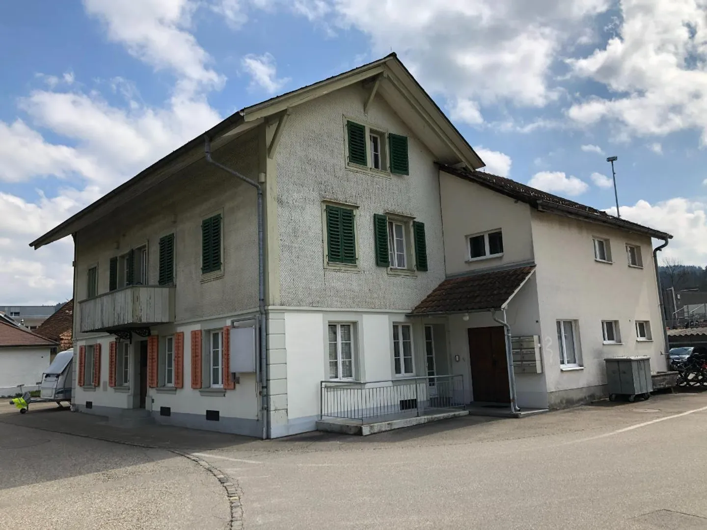 «2 Zimmer Dachwohnung» - Foto 2 von 3