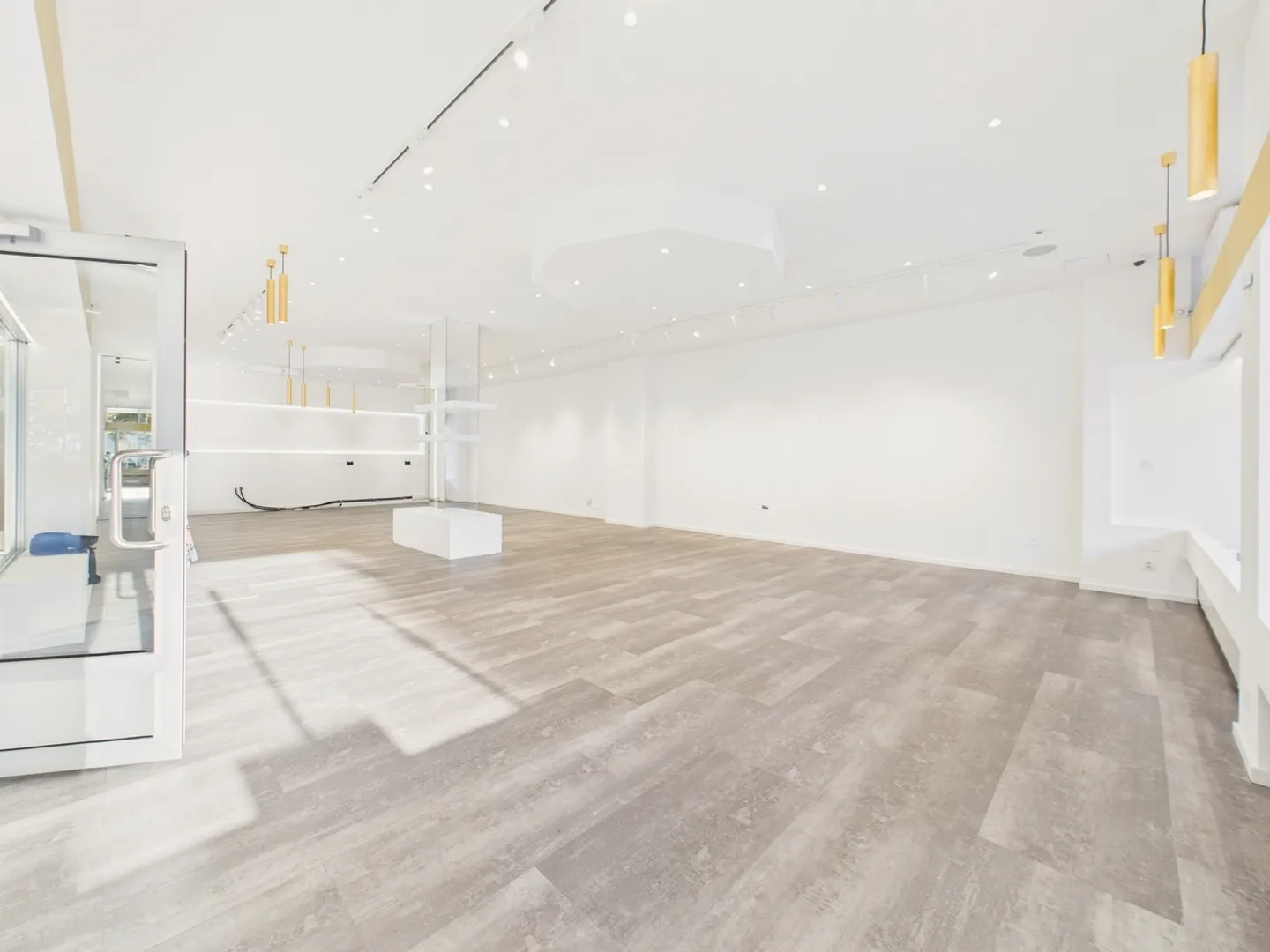 Eccellente locale commerciale nel cuore di Lugano, Canton Ticino - Foto 5 di 12