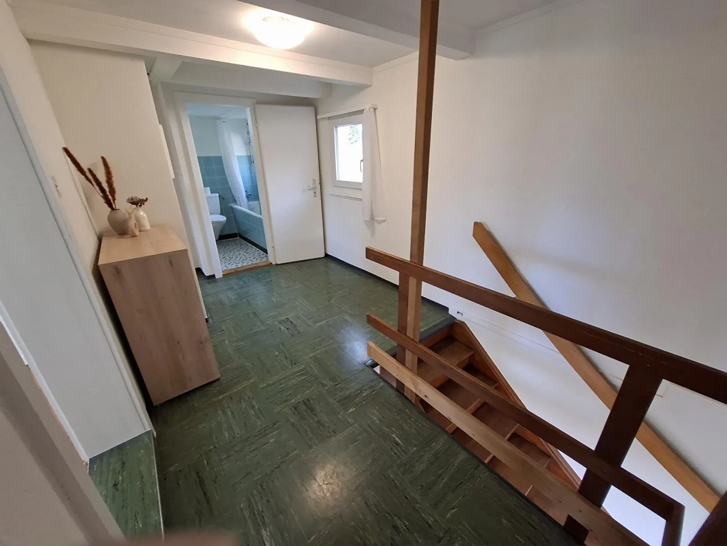 Charmantes Reiheneinfamilienhaus mit Weitsicht und idyllischem Sitzplatz. - Foto 9 von 15