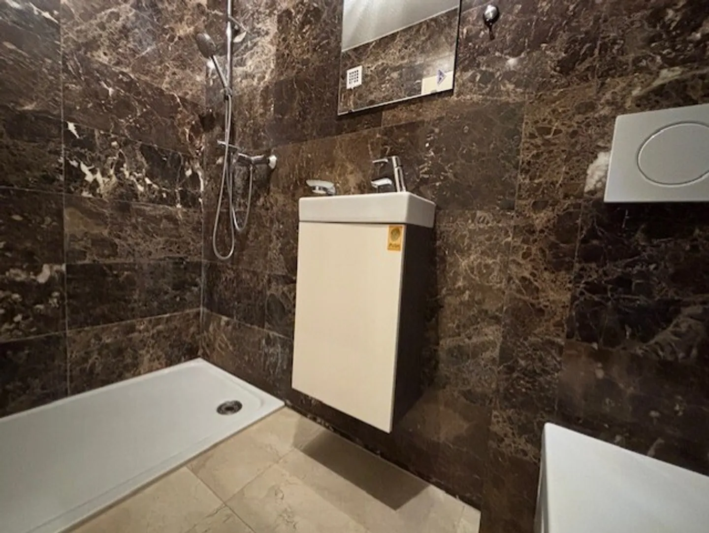 Appartamento luminoso 4,5 locali - Foto 6 di 11