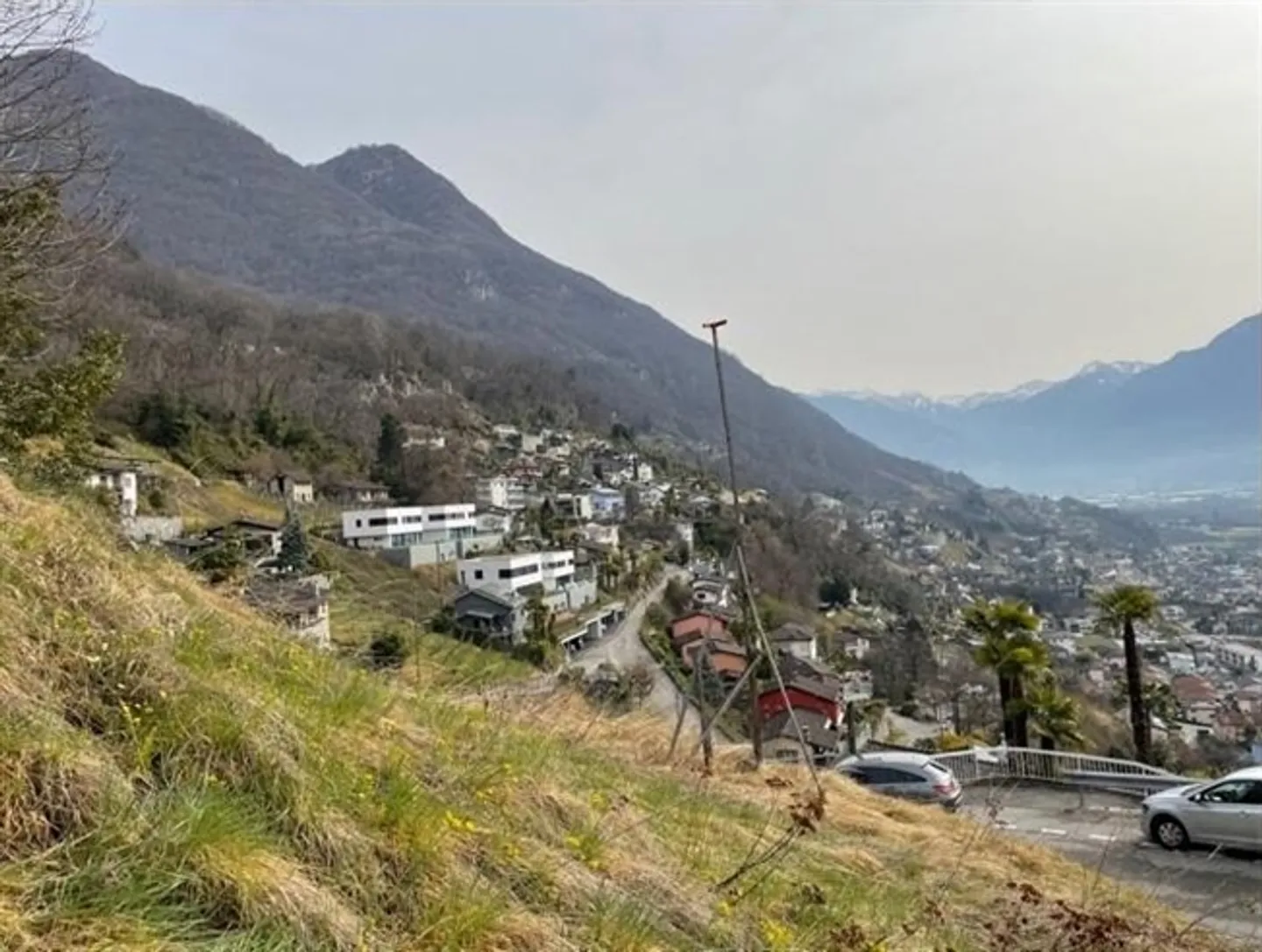 TERRENO EDIFICABILE R2 CON PROGETTO APPROVATO PER VILLA MONOFAMILIARE - Foto 4 di 8