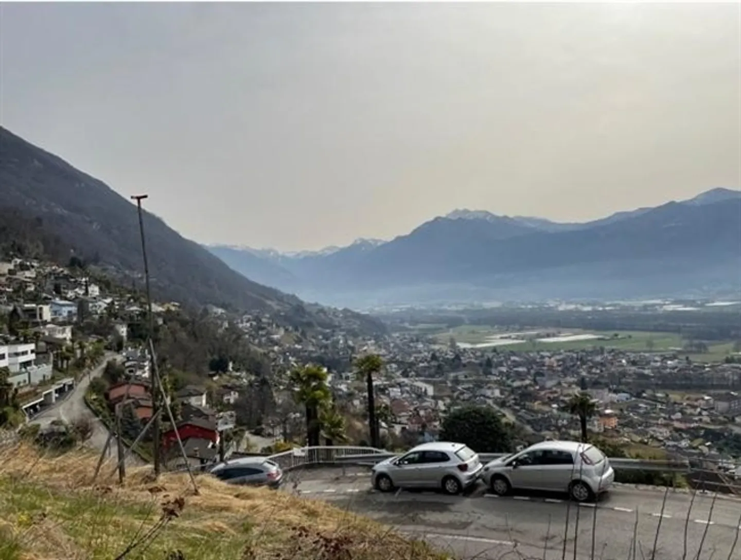 TERRENO EDIFICABILE R2 CON PROGETTO APPROVATO PER VILLA MONOFAMILIARE - Foto 5 di 8