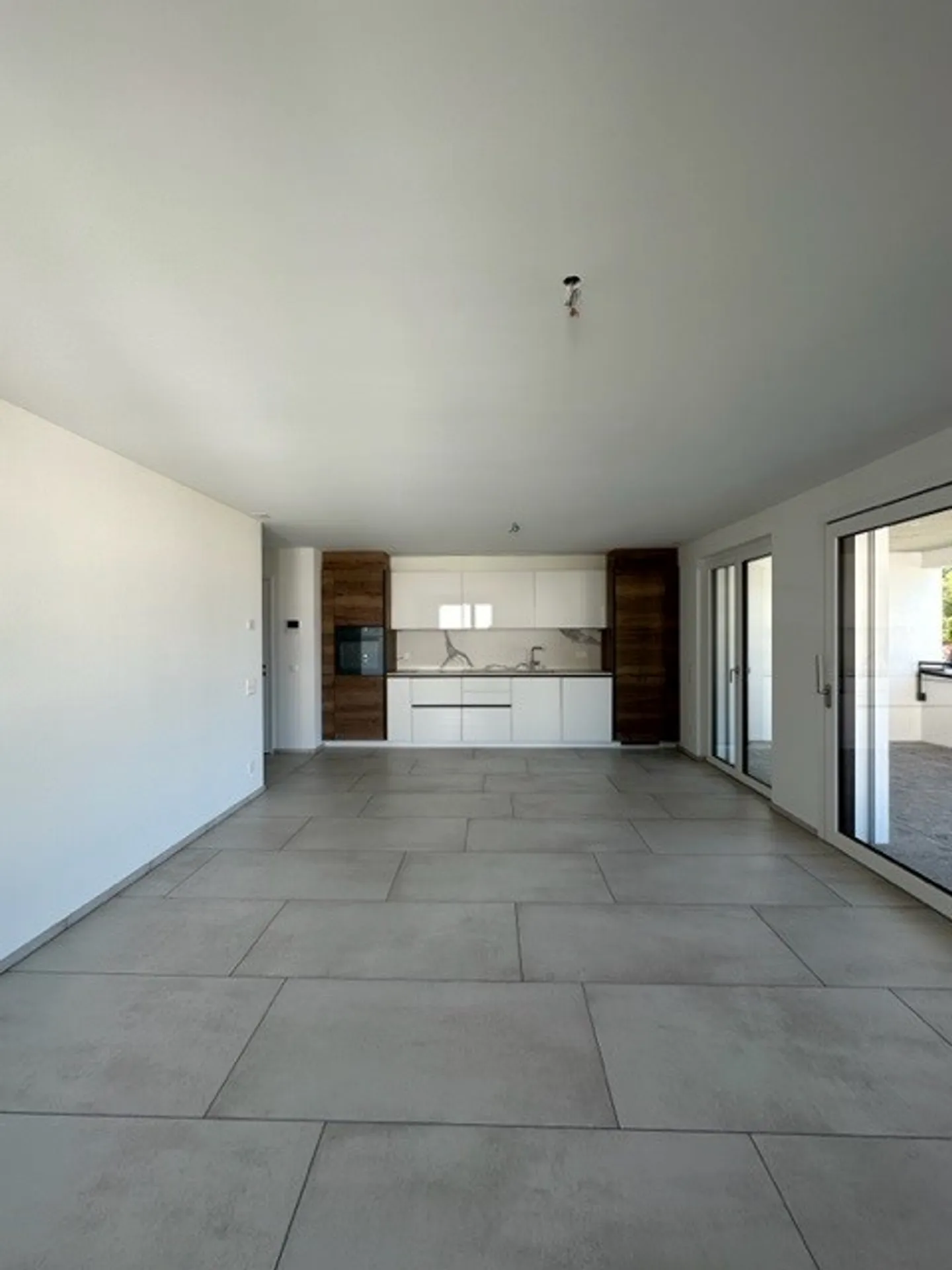 Nuovo appartamento di 4 stanze a S. Antonino - Foto 8 di 12