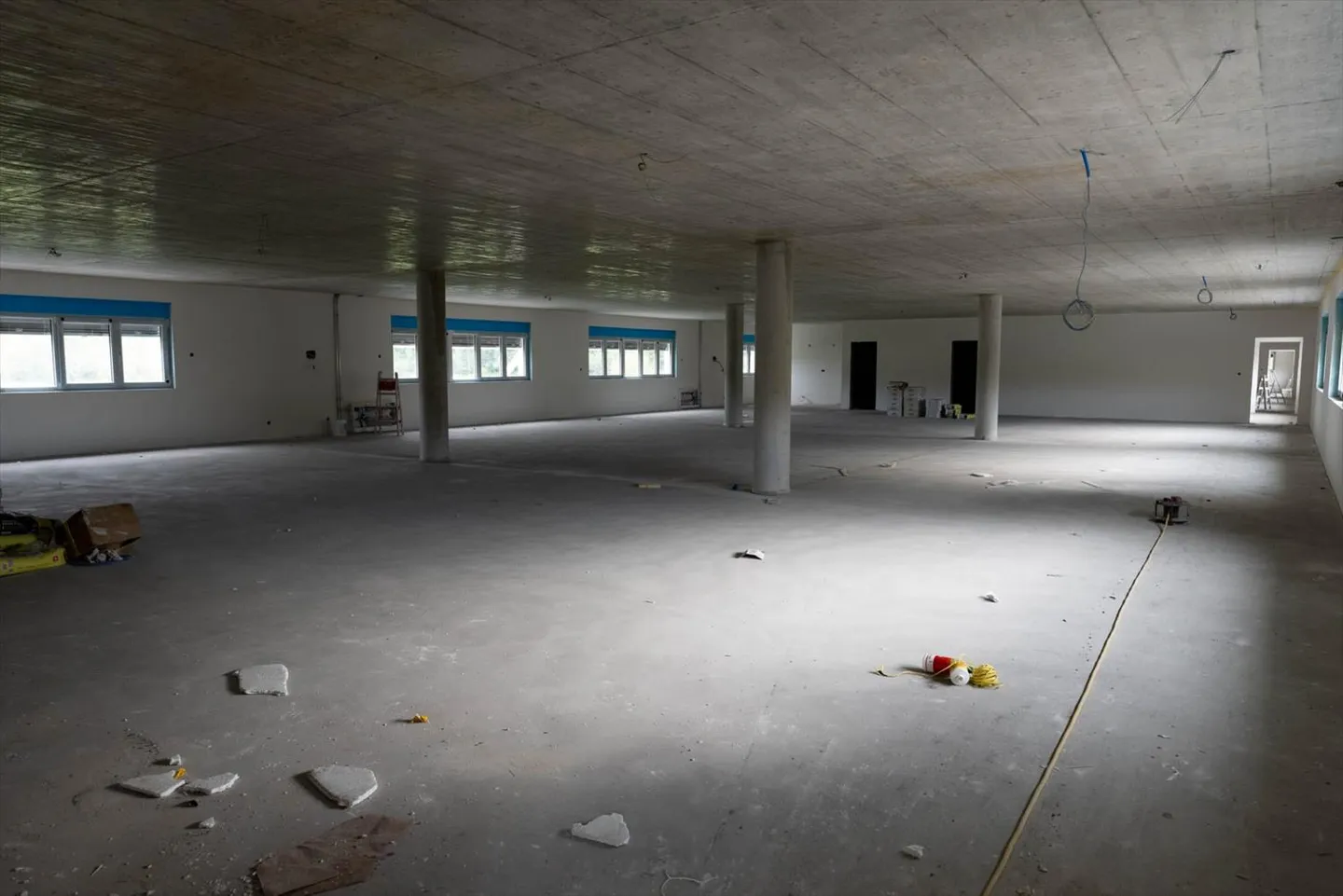 Atelier 1 pièce - Photo 4 sur 13