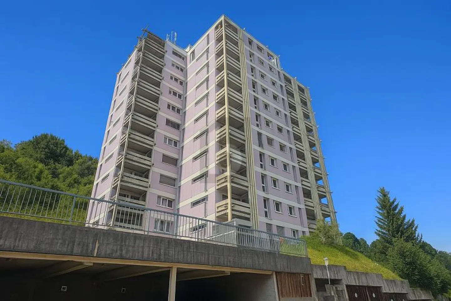 3 NETTO MIETEN ANGEBOTEN - Foto 1 von 6