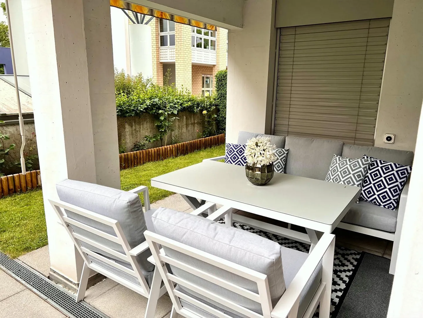 Appartamento con giardino 4,5 locali in posizione centrale a Brunnen SZ - Foto 4 di 13