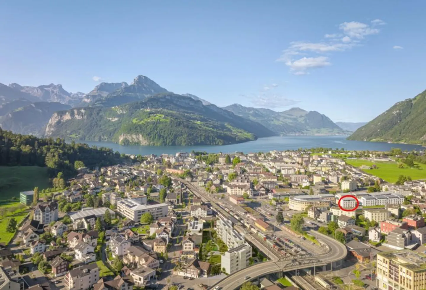 Appartamento con giardino 4,5 locali in posizione centrale a Brunnen SZ - Foto 11 di 13