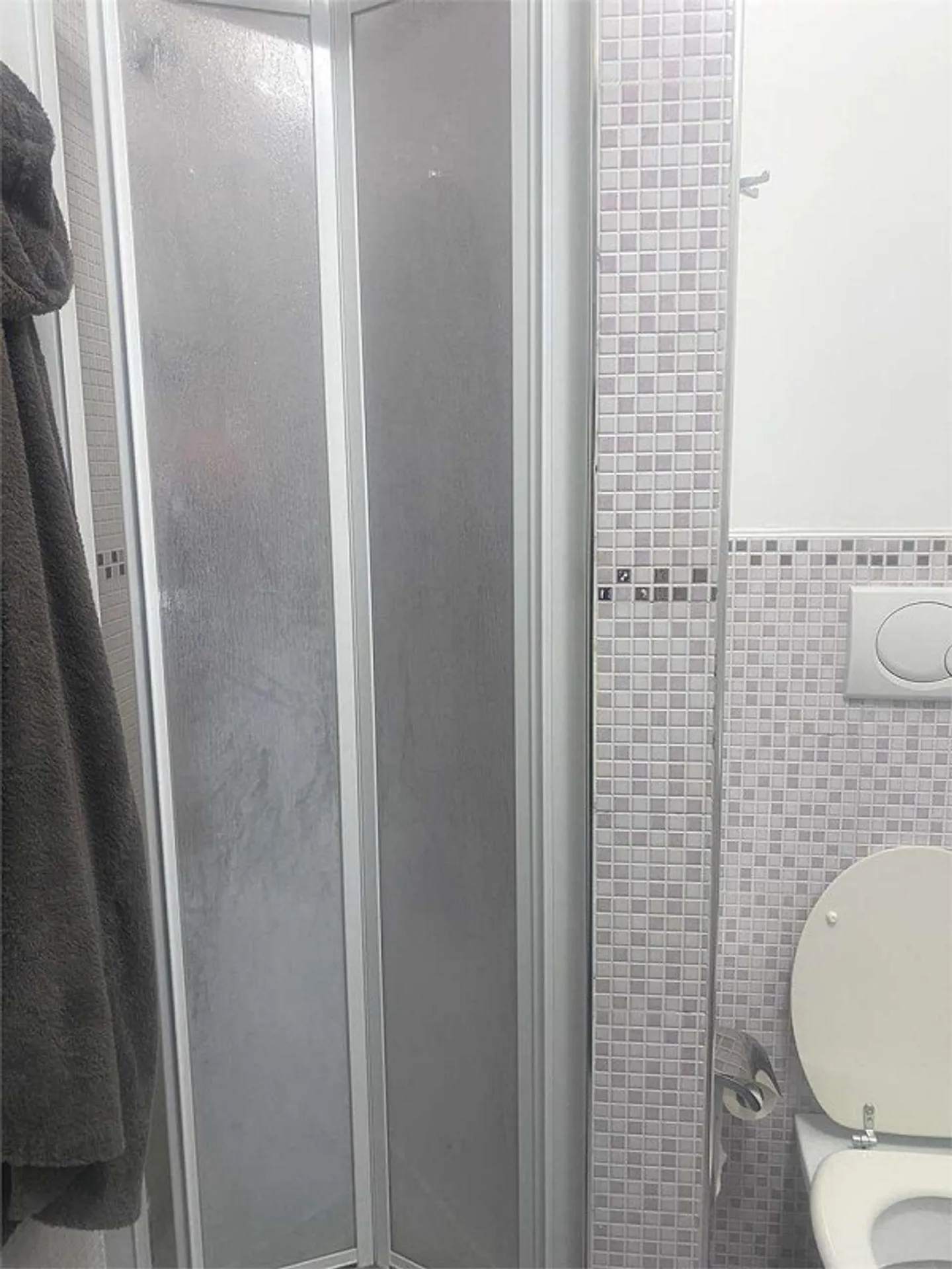 Komfortable 3,5-Zimmer-Wohnung mit teilweisem Seeblick - Foto 12 von 13