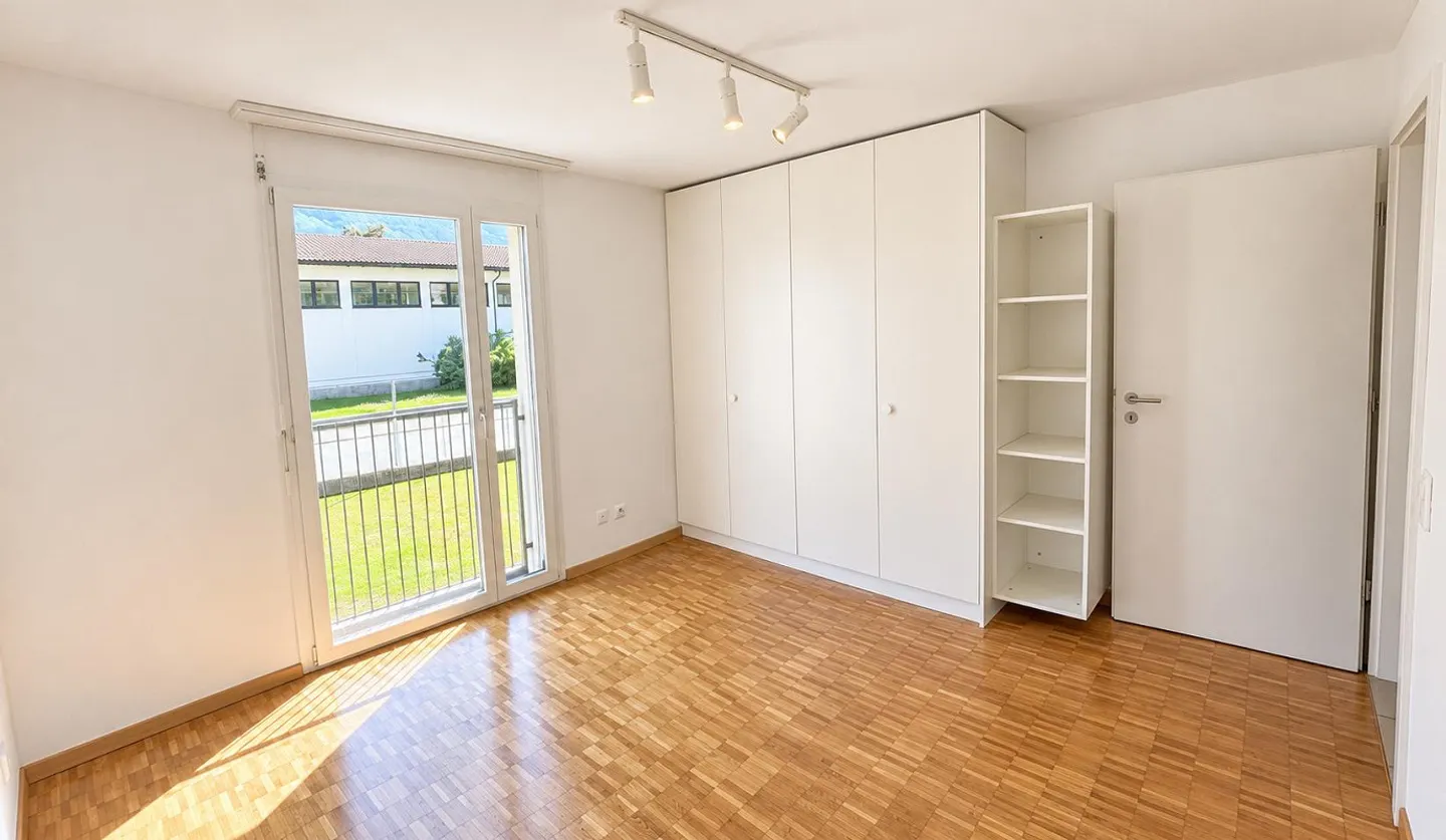 Helle Wohnung mit schöner Terrasse in einer praktischen und strategischen Lage - Foto 6 von 9