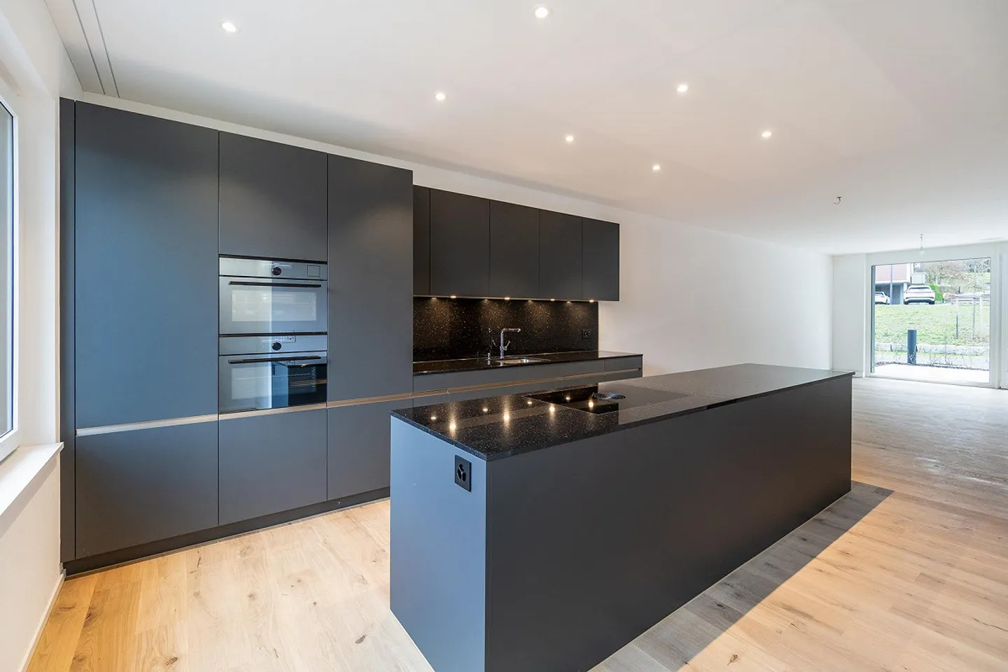 Maison individuelle en rangée familiale dans un emplacement de choix ! - Photo 2 sur 13