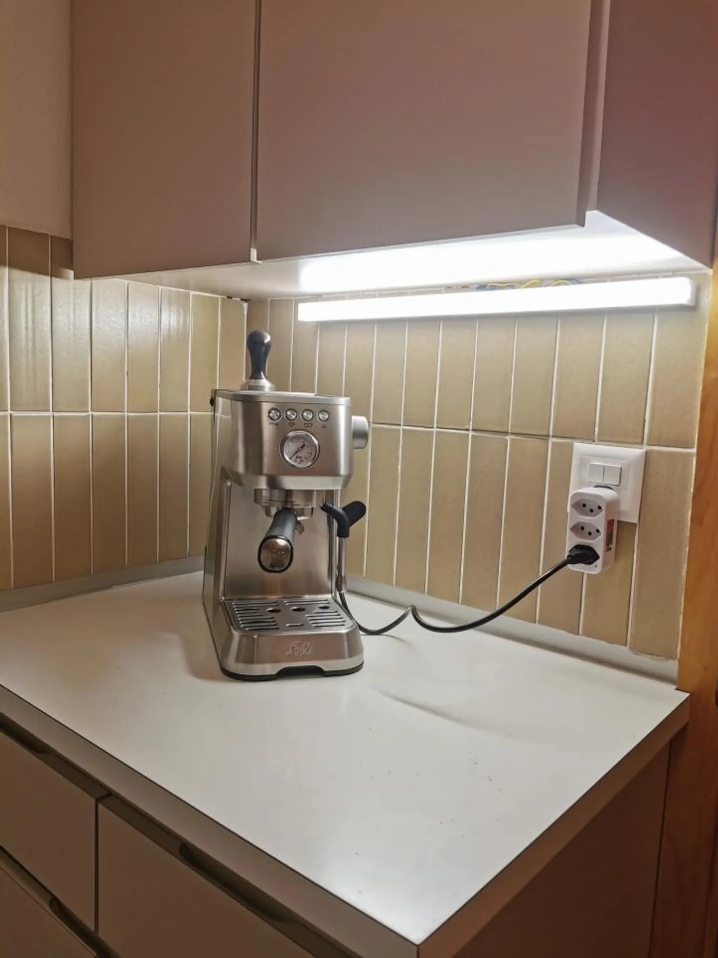 Appartement en location hebdomadaire dans la zone piétonne de la place du village - Photo 5 sur 13