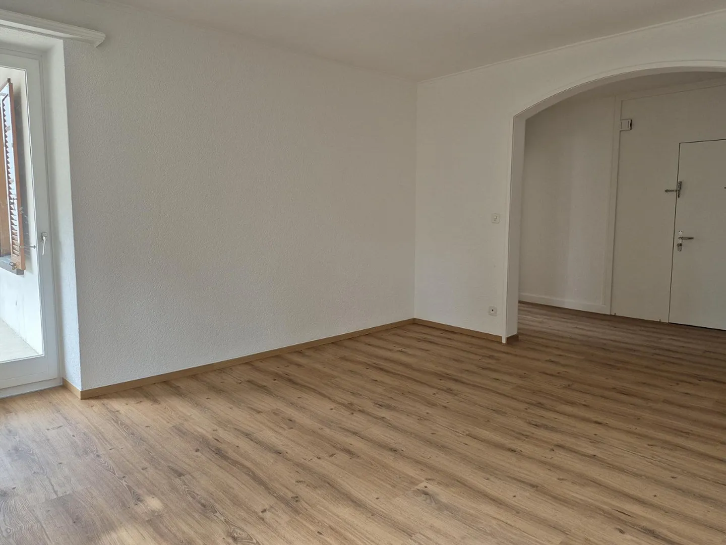 Old building apartment with charm - Photo 1 of 4