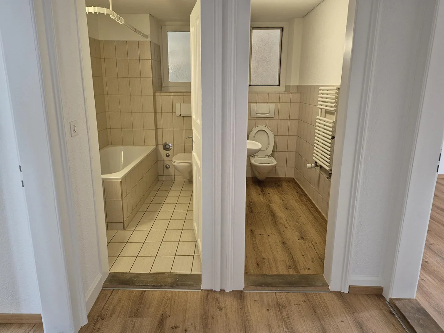 Old building apartment with charm - Photo 3 of 4