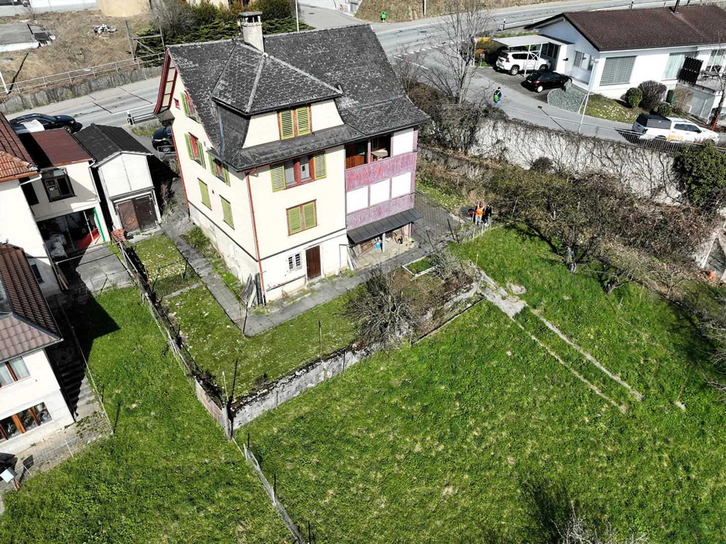 Large building plot for sale in a prime location - Photo 2 of 6