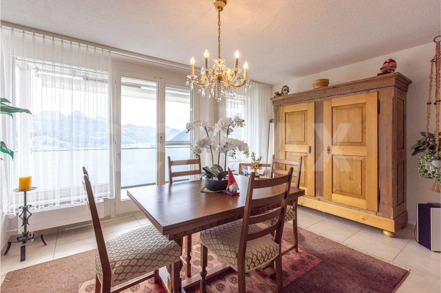 Eagle's Nest, 7-Room Villa with Panoramic View, Winter Garden & Indoor Pool, 220 m² NWF, Schwyz (SZ) - Photo 6 of 13