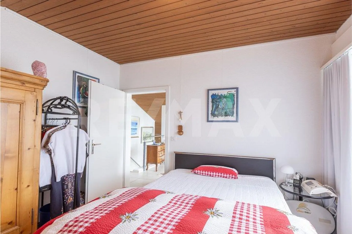 Eagle's Nest, 7-Room Villa with Panoramic View, Winter Garden & Indoor Pool, 220 m² NWF, Schwyz (SZ) - Photo 9 of 13