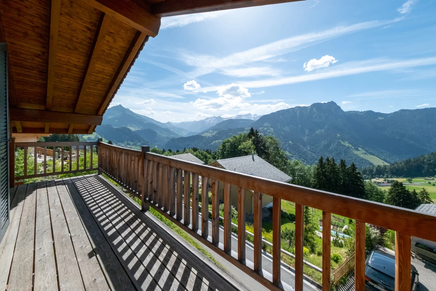 Chalet Charmant avec Vue sur les Montagnes - Photo 2 sur 12