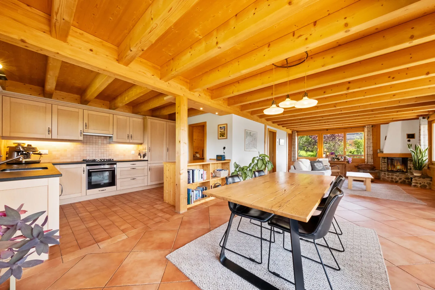Chalet Charmant avec Vue sur les Montagnes - Photo 7 sur 12
