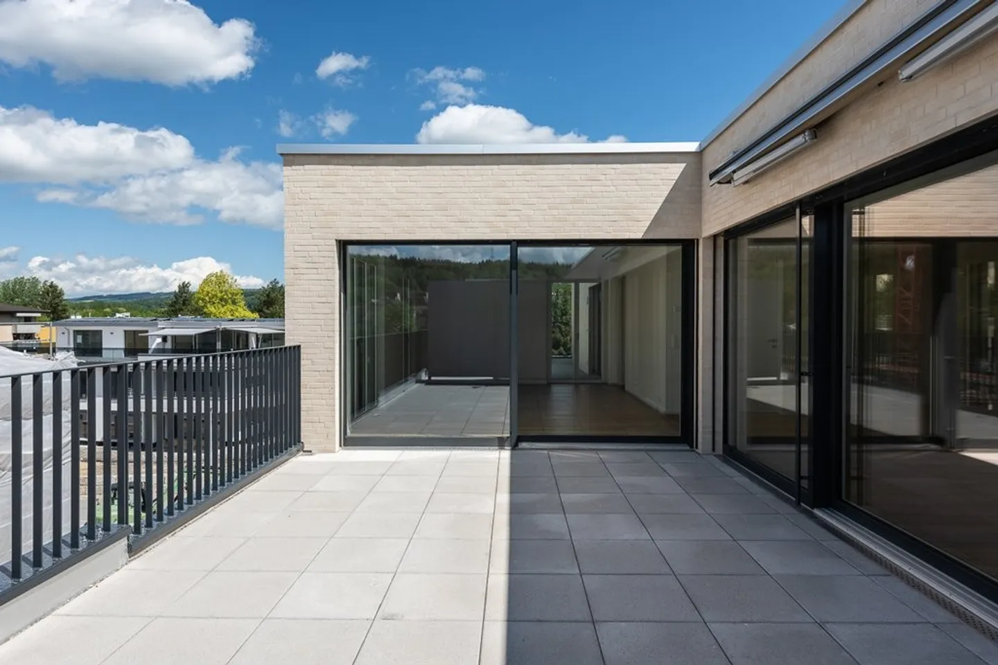 Dream home directly on the Reuss with three terraces - Photo 10 of 11