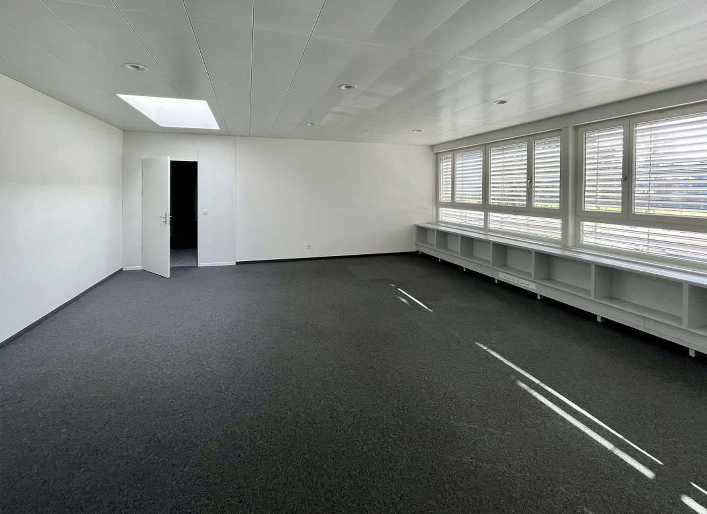 Attractive Office (B0-112) Atelier & Commercial in Elgg ZH - Photo 4 of 10