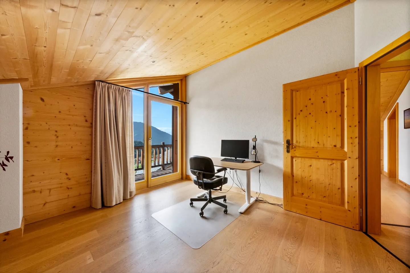 Chalet Charmant avec Vue sur les Montagnes - Photo 9 sur 12