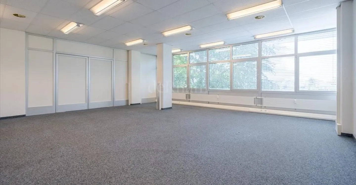 Bureau à louer - Photo 1 sur 20