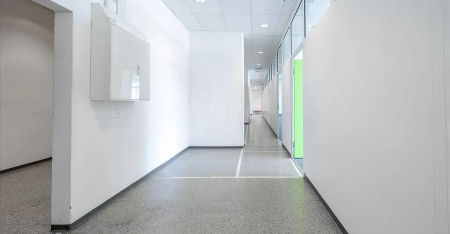 Bureau à louer - Photo 4 sur 20