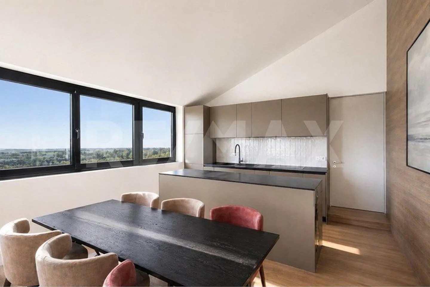 Attique à vendre - Photo 3 sur 7