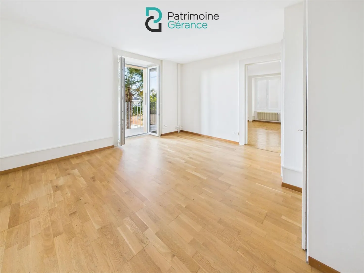 Three-room apartment on the ground floor with garden - Photo 2 of 10