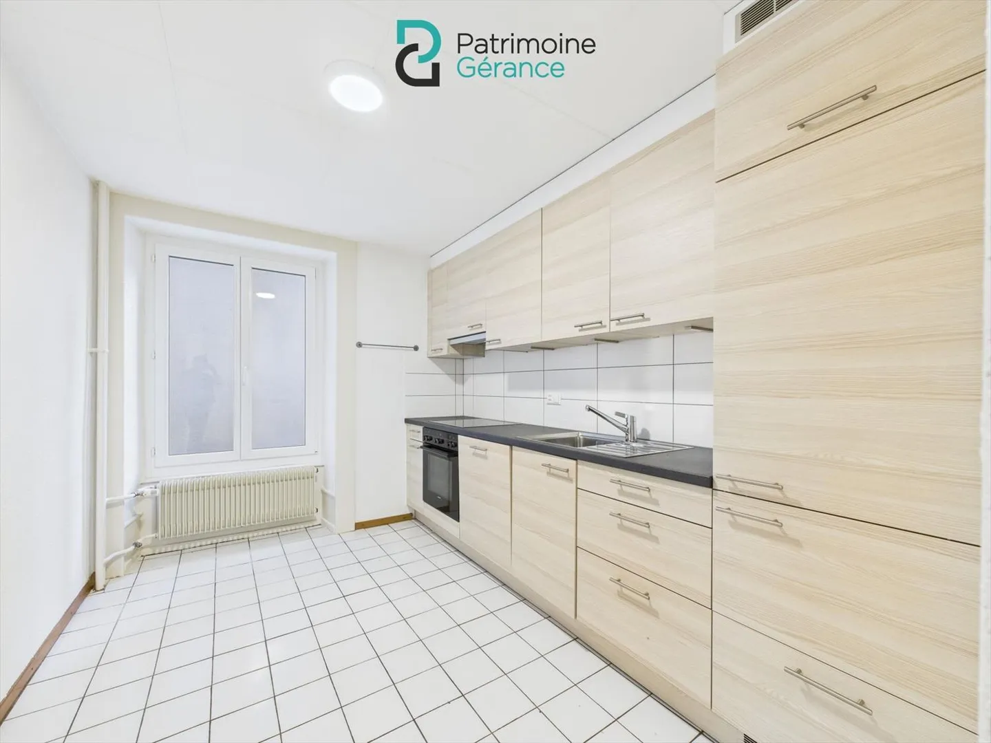 Three-room apartment on the ground floor with garden - Photo 1 of 10