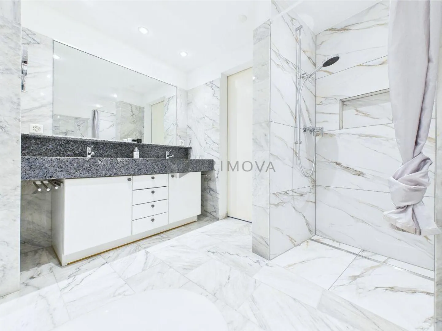 Attractive investment opportunity in the old town - fully rented & value-stable - Photo 19 of 20
