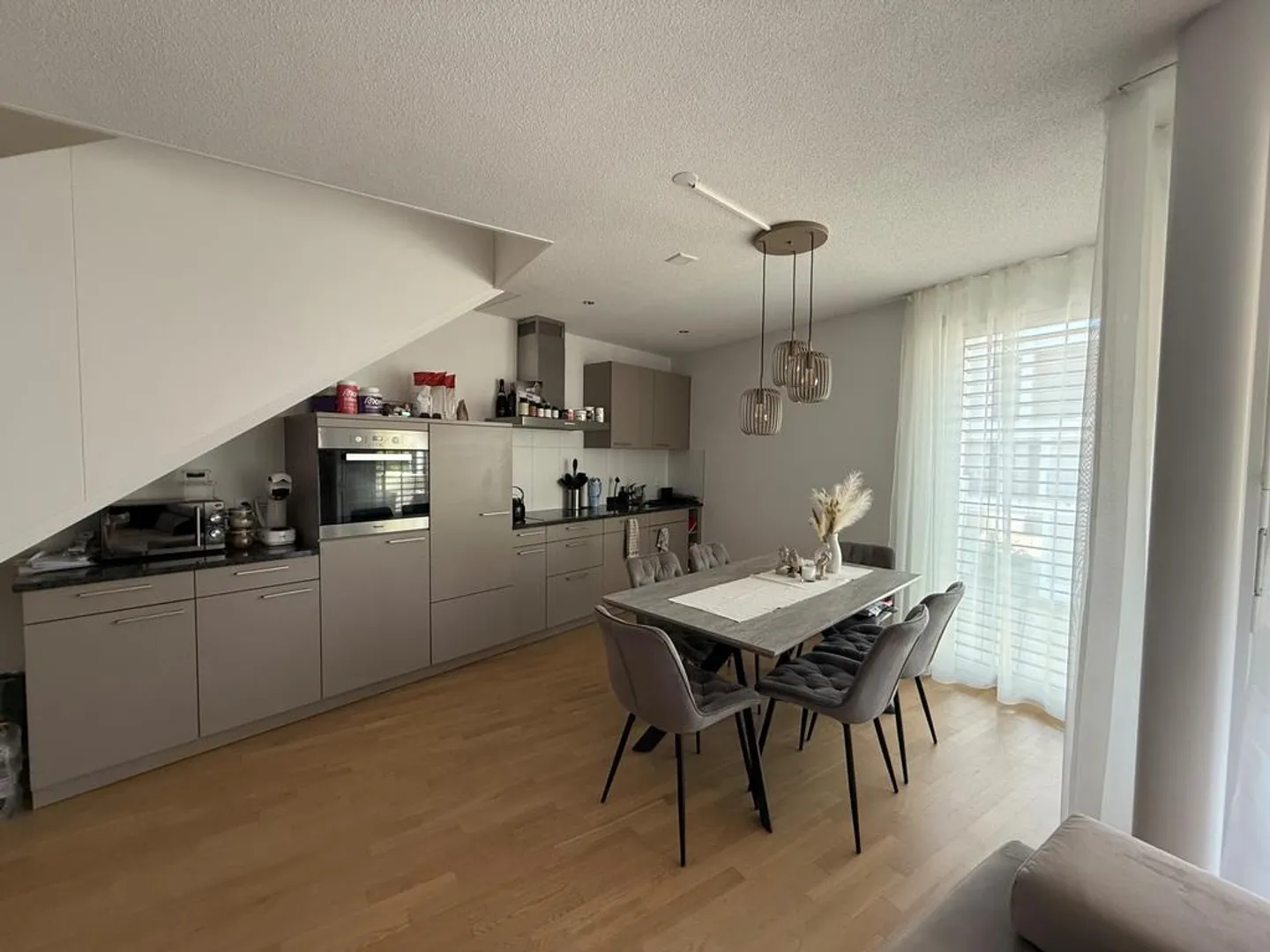 Appartamento Maisonette Moderno in Affitto - Foto 2 di 12
