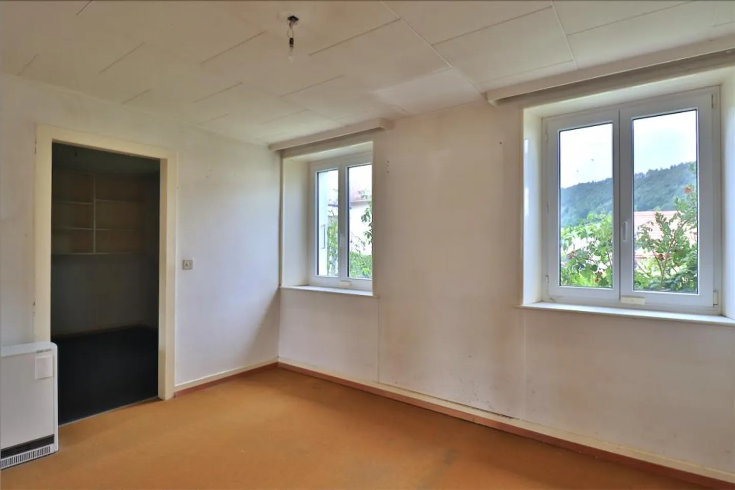 Charming House in the City Center for Renovation - Photo 8 of 13