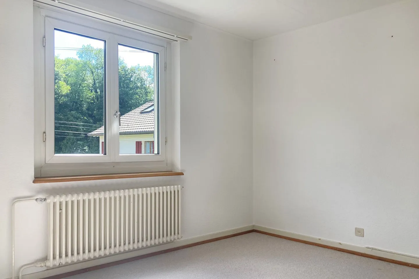 Freistehendes Haus mit Garten - Foto 7 von 12